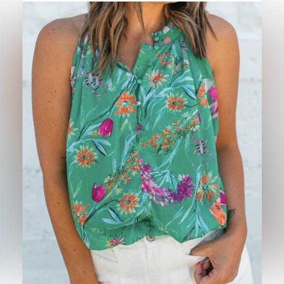 Fate Tops - NWT Fate floral top